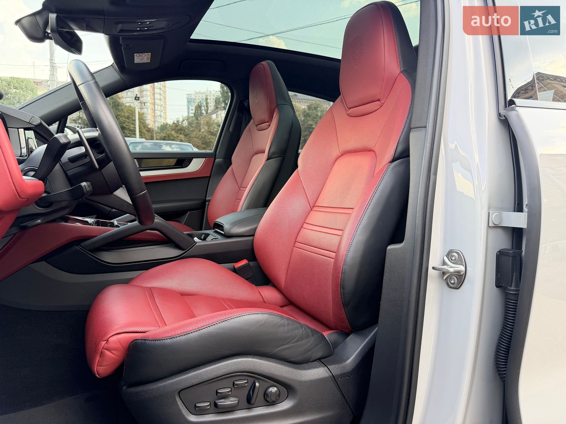 Porsche Cayenne Coupe 2023 VIN WP1ZZZ9YZRDA47176 фото оголошення 38 з 48