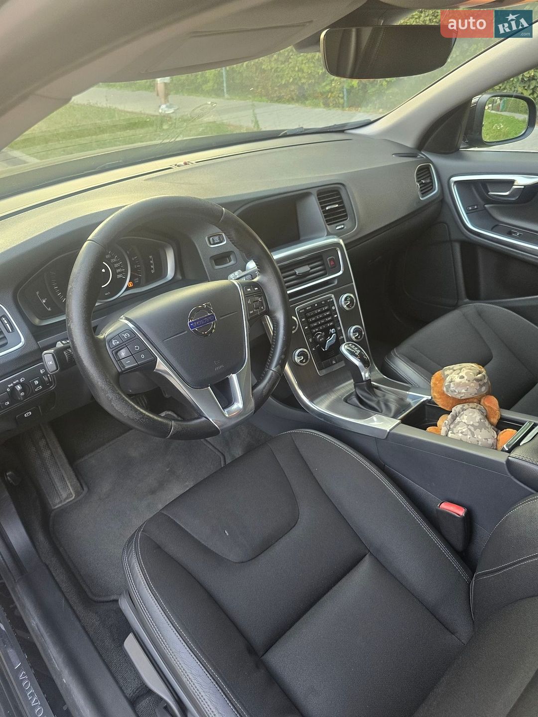 Volvo V60 2015 VIN YV1FW7980G1308409 фото оголошення 20 з 32