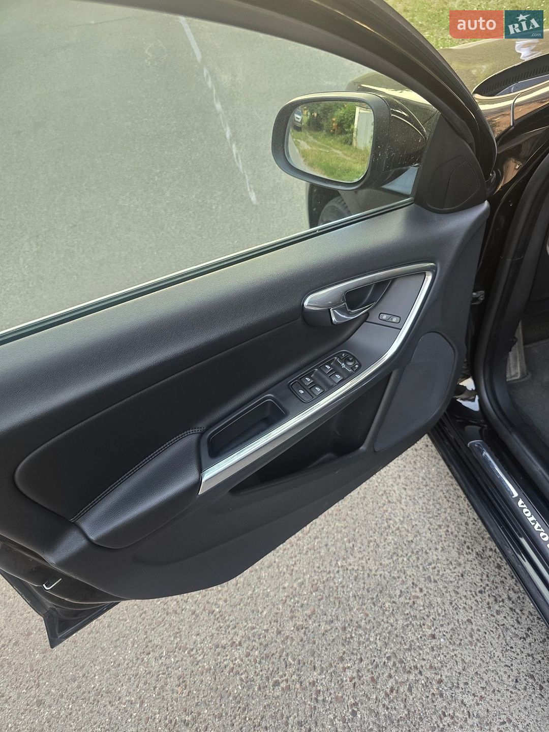 Volvo V60 2015 VIN YV1FW7980G1308409 фото оголошення 31 з 32