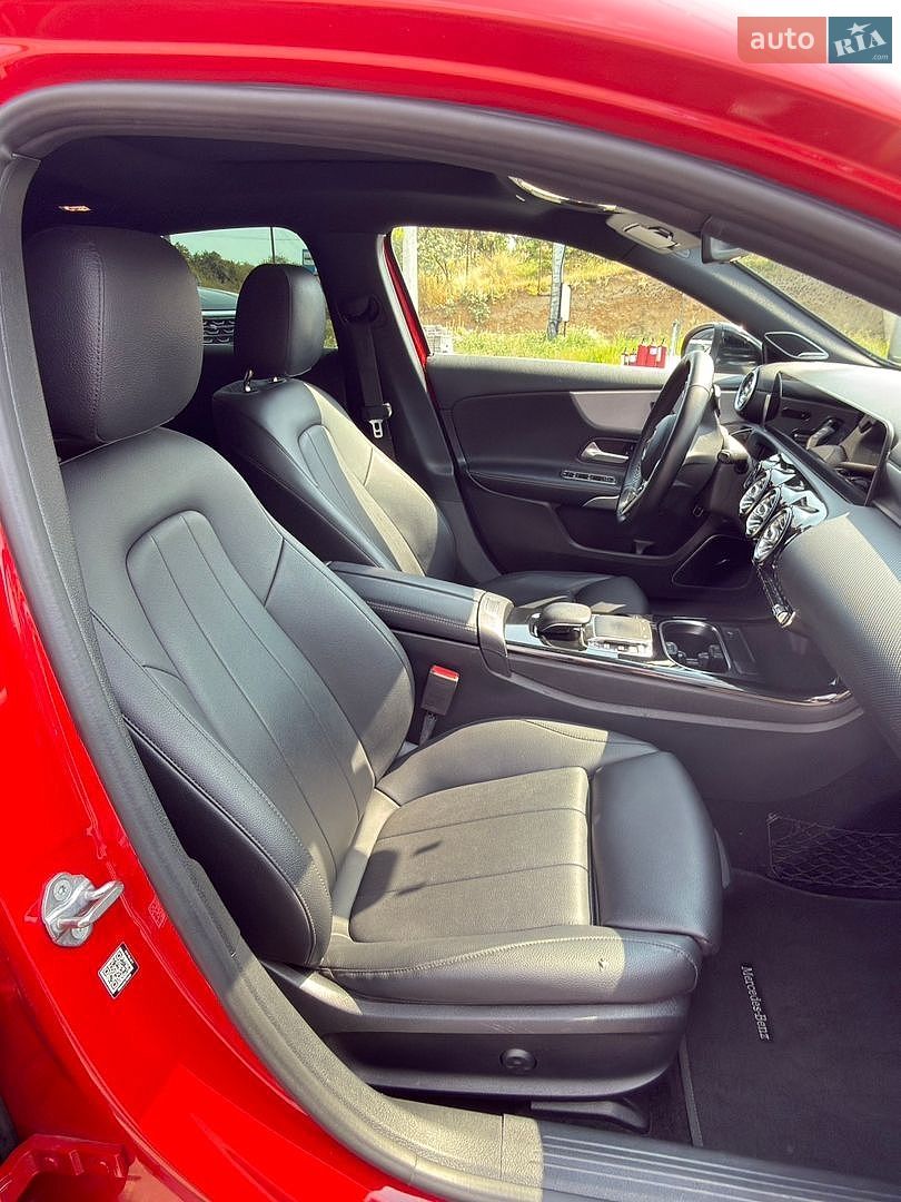 Mercedes-Benz A-Class 2019 VIN WDD3G4FB5KW026270 фото оголошення 14 з 29