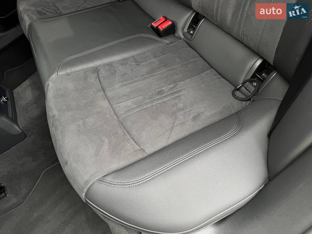 Audi A6 2022 VIN WAUZZZF26NN032081 фото оголошення 45 з 49