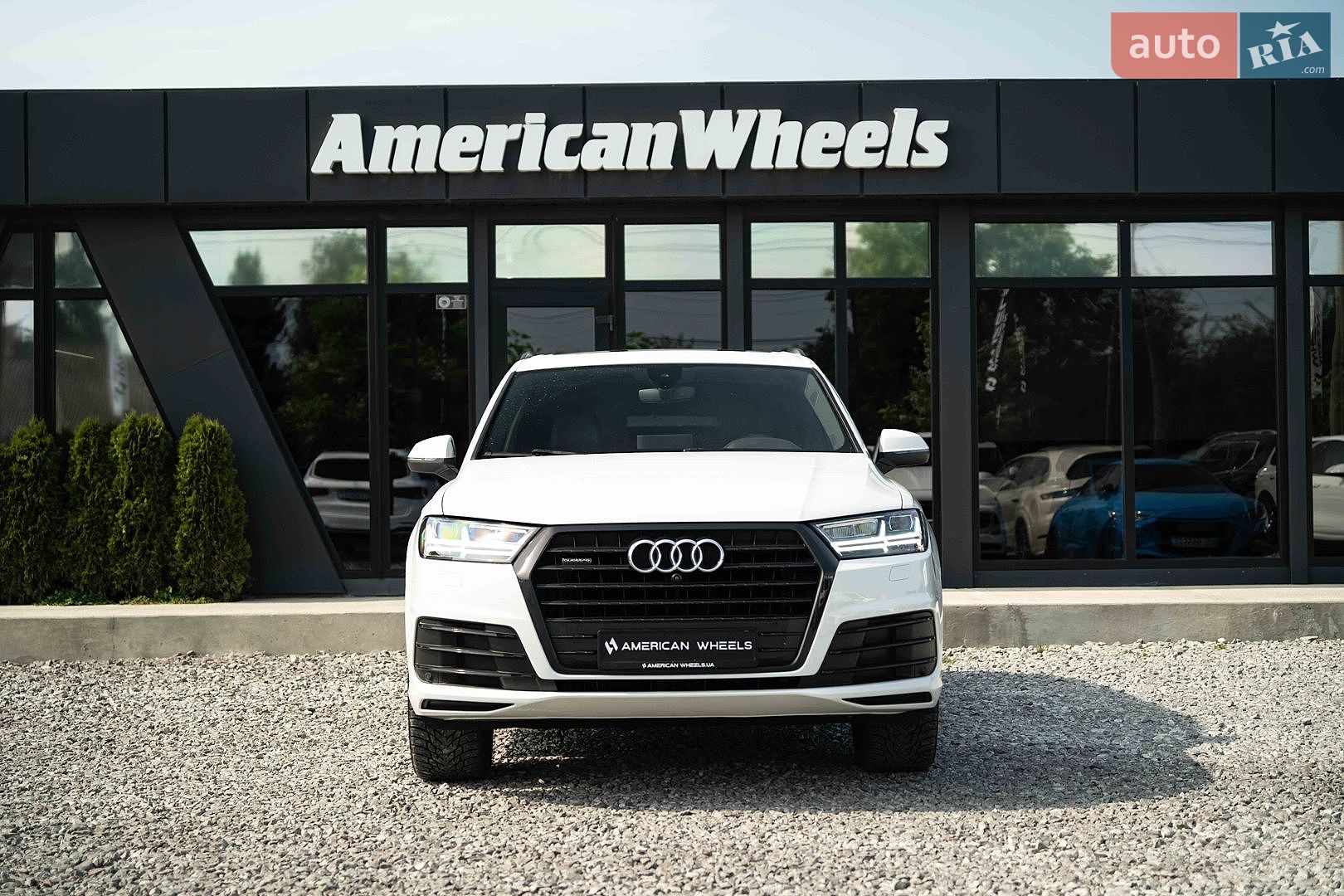 Audi Q7 2018 VIN WA1WAAF78JD001029 фото оголошення 2 з 22