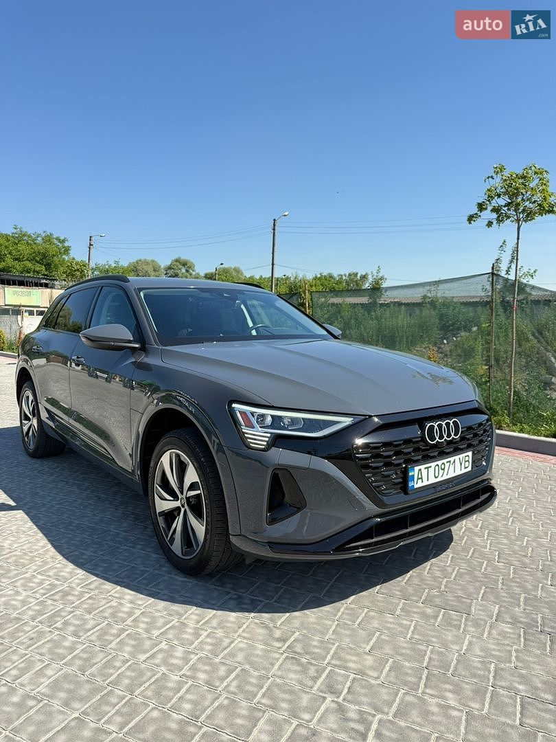 Audi Q8 e-tron 2023 VIN WA14AAGE4RB035237 фото оголошення 4 з 43
