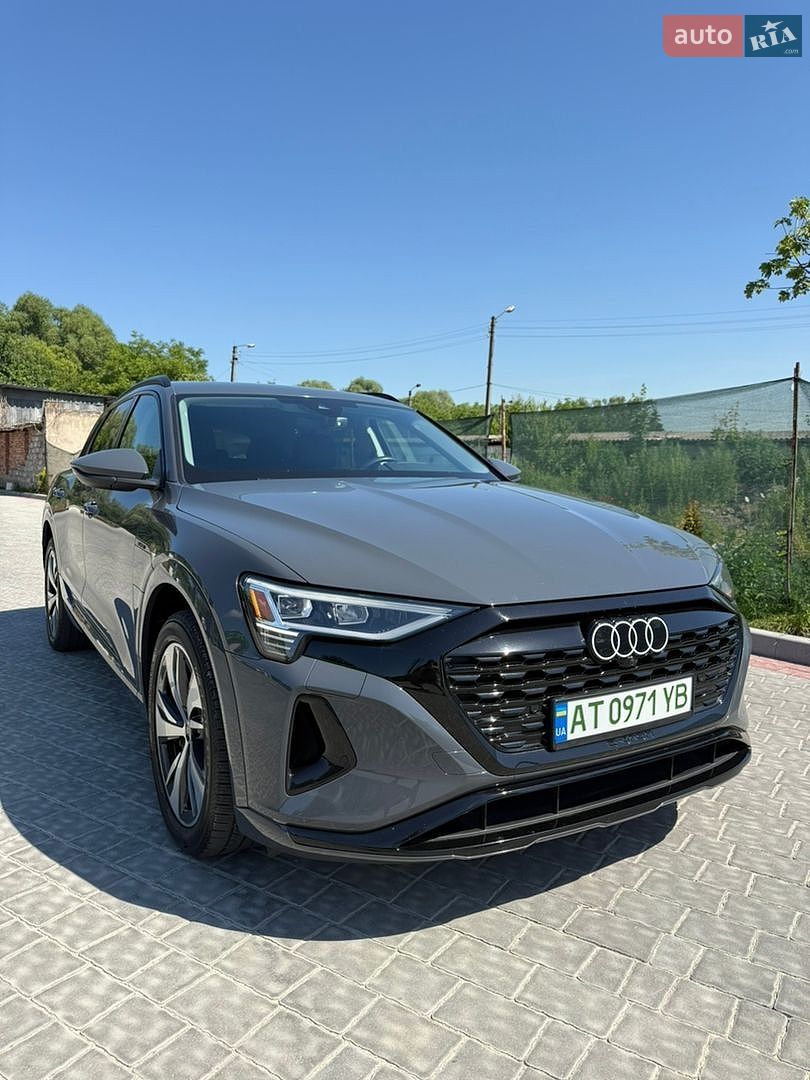 Audi Q8 e-tron 2023 VIN WA14AAGE4RB035237 фото оголошення 8 з 43