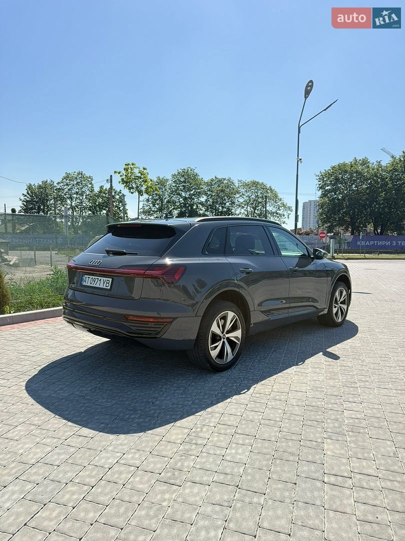 Audi Q8 e-tron 2023 VIN WA14AAGE4RB035237 фото оголошення 17 з 43