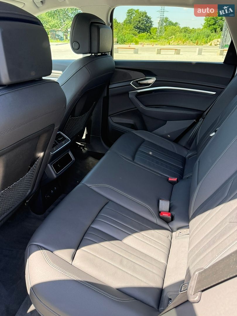 Audi Q8 e-tron 2023 VIN WA14AAGE4RB035237 фото оголошення 40 з 43