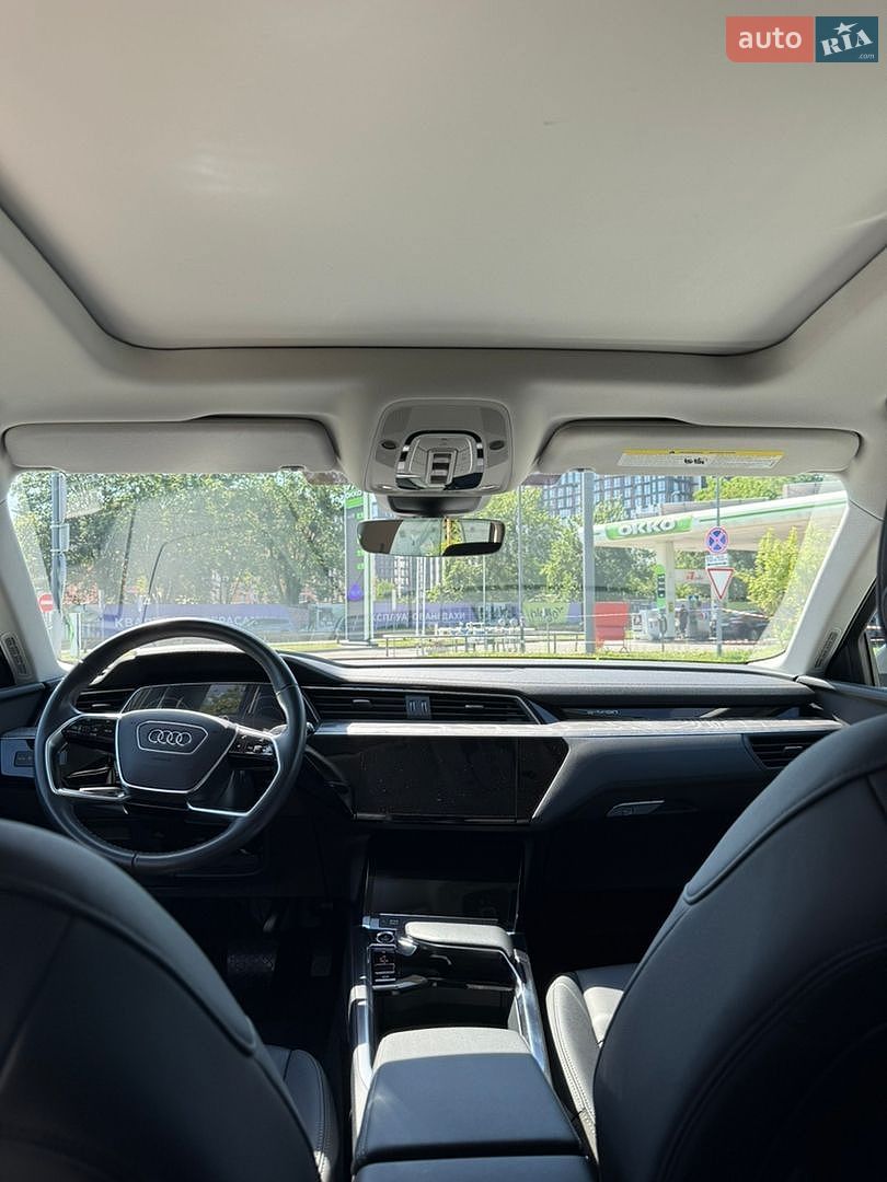 Audi Q8 e-tron 2023 VIN WA14AAGE4RB035237 фото оголошення 39 з 43