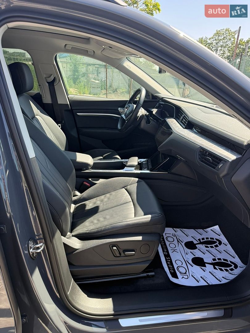 Audi Q8 e-tron 2023 VIN WA14AAGE4RB035237 фото оголошення 38 з 43