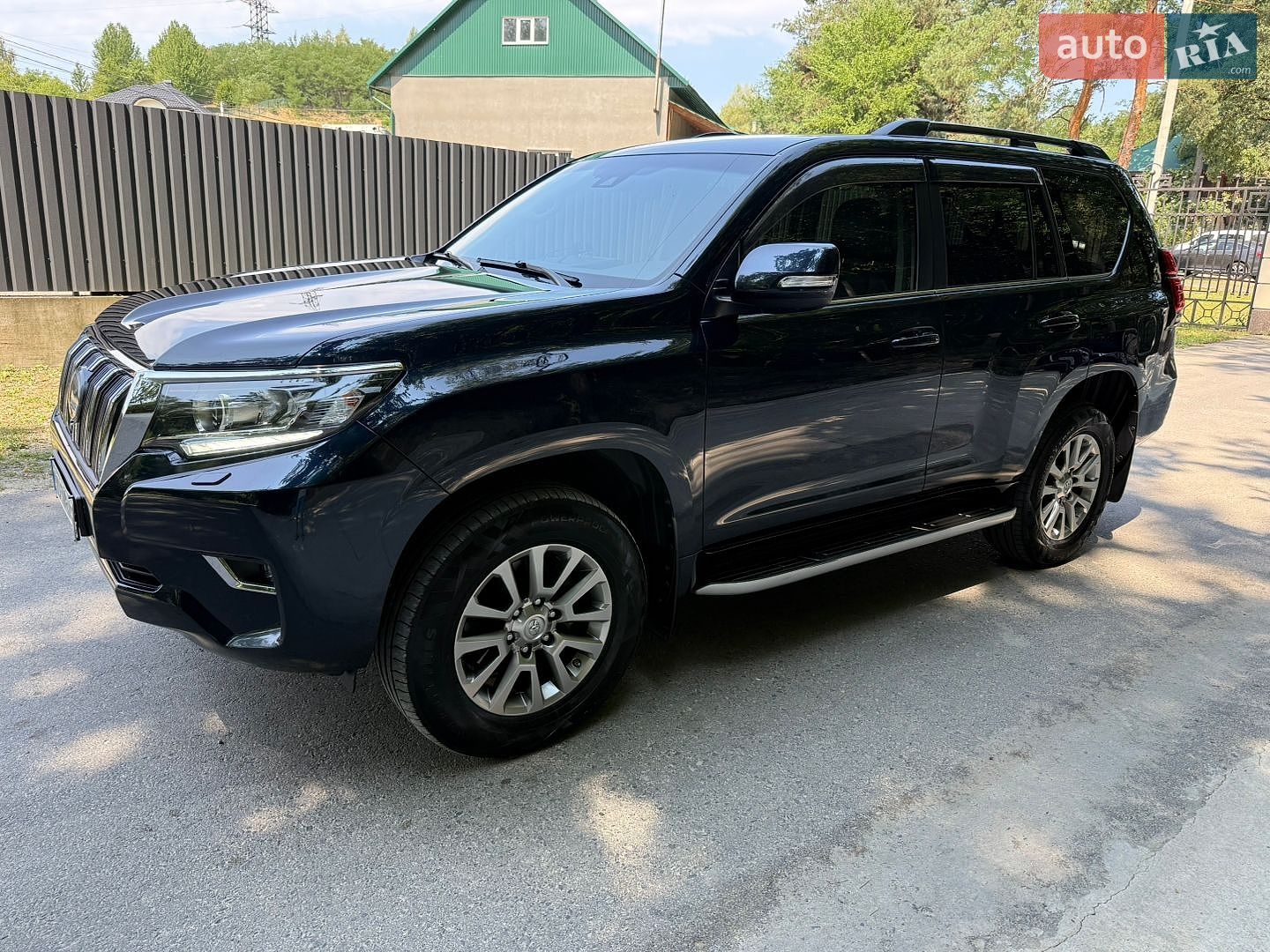 Toyota Land Cruiser Prado 2020 VIN JTEBR3FJ10K171419 фото оголошення 2 з 24