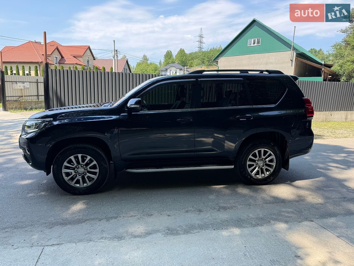 Toyota Land Cruiser Prado 2020 VIN JTEBR3FJ10K171419 фото оголошення 4 з 24