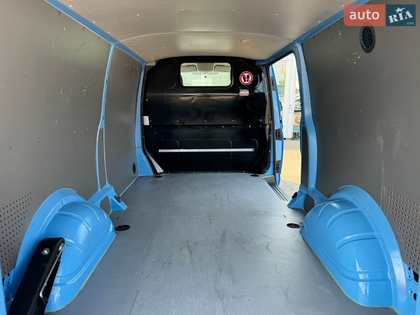 Volkswagen Transporter 2021 VIN WV1ZZZ7HZMH055317 фото оголошення 22 з 74