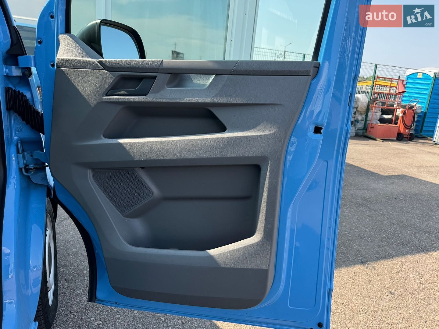 Volkswagen Transporter 2021 VIN WV1ZZZ7HZMH055317 фото оголошення 65 з 74
