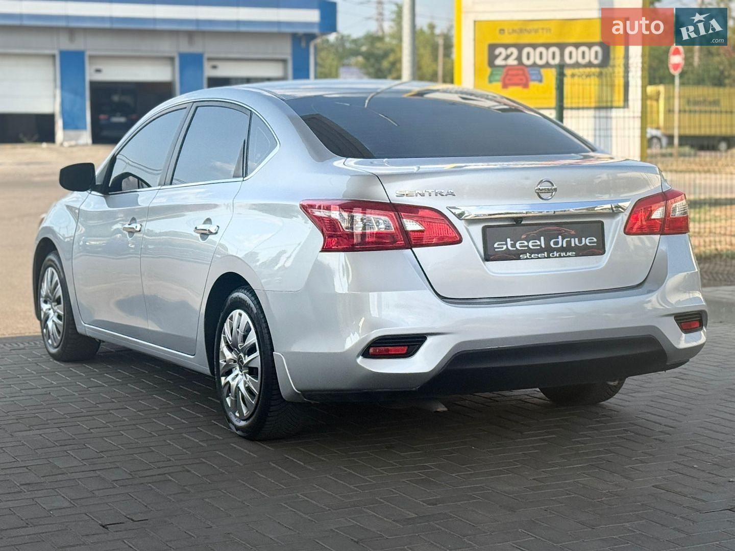 Nissan Sentra 2017 VIN 3N1AB7AP9HY338231 фото оголошення 6 з 12