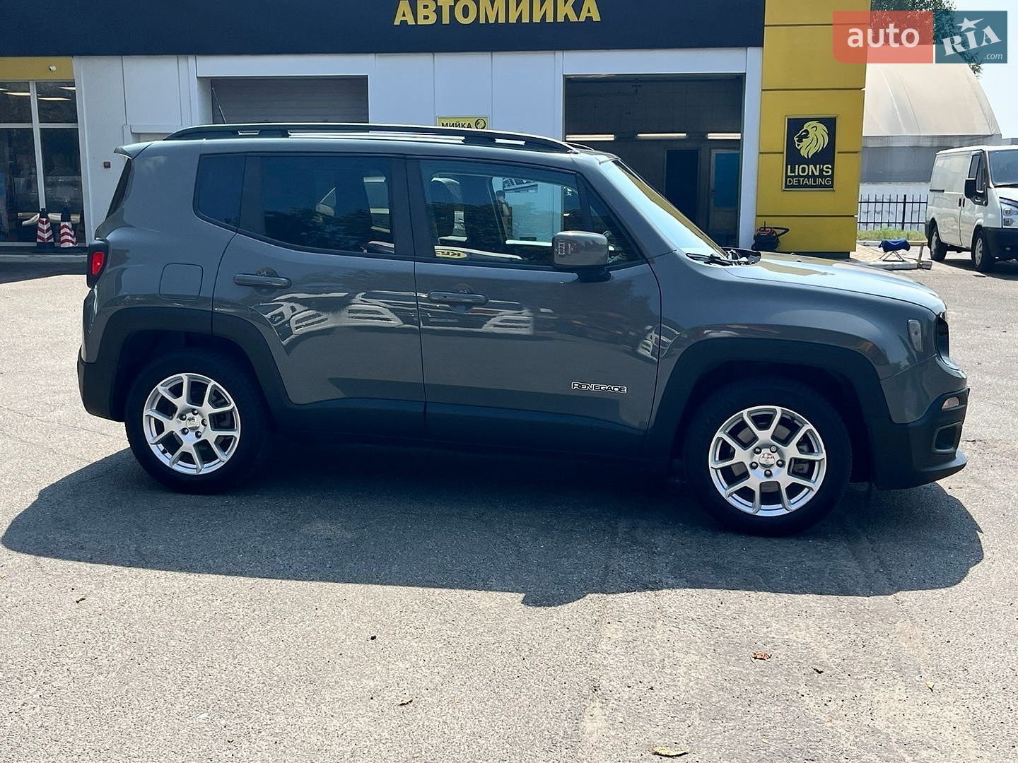 Jeep Renegade 2019 VIN ZACNJABB2LPL33819 фото оголошення 9 з 51