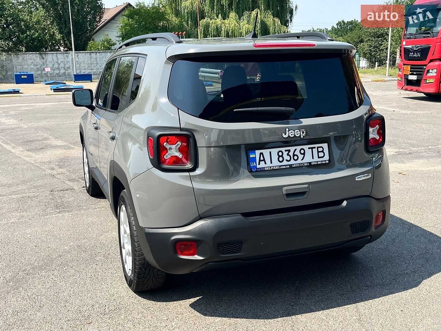 Jeep Renegade 2019 VIN ZACNJABB2LPL33819 фото оголошення 18 з 51