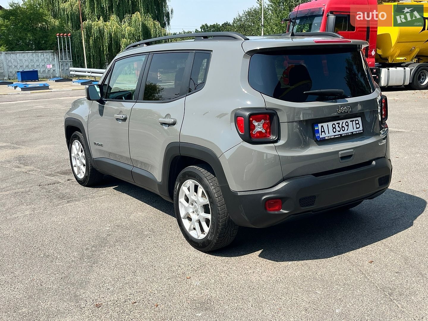 Jeep Renegade 2019 VIN ZACNJABB2LPL33819 фото оголошення 19 з 51
