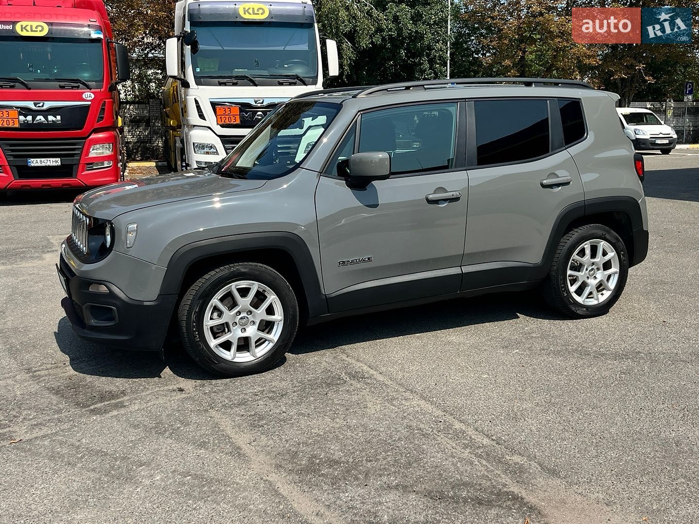 Jeep Renegade 2019 VIN ZACNJABB2LPL33819 фото оголошення 24 з 51