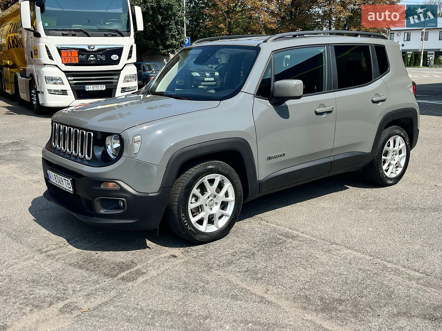 Jeep Renegade 2019 VIN ZACNJABB2LPL33819 фото оголошення 25 з 51