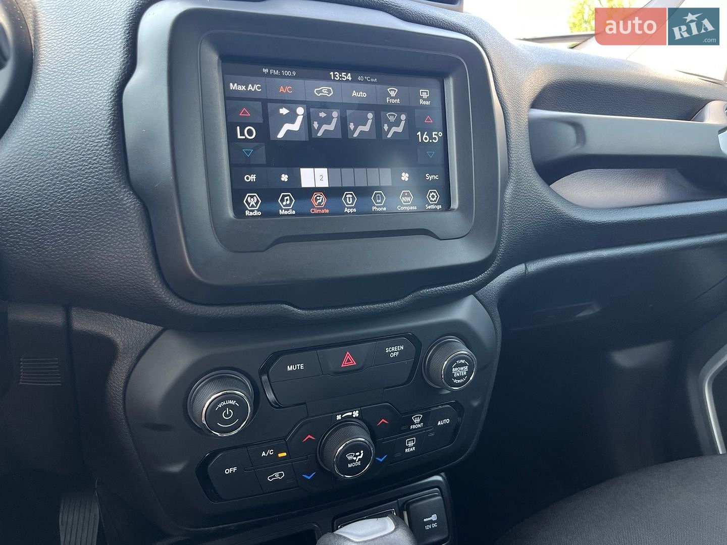 Jeep Renegade 2019 VIN ZACNJABB2LPL33819 фото оголошення 33 з 51