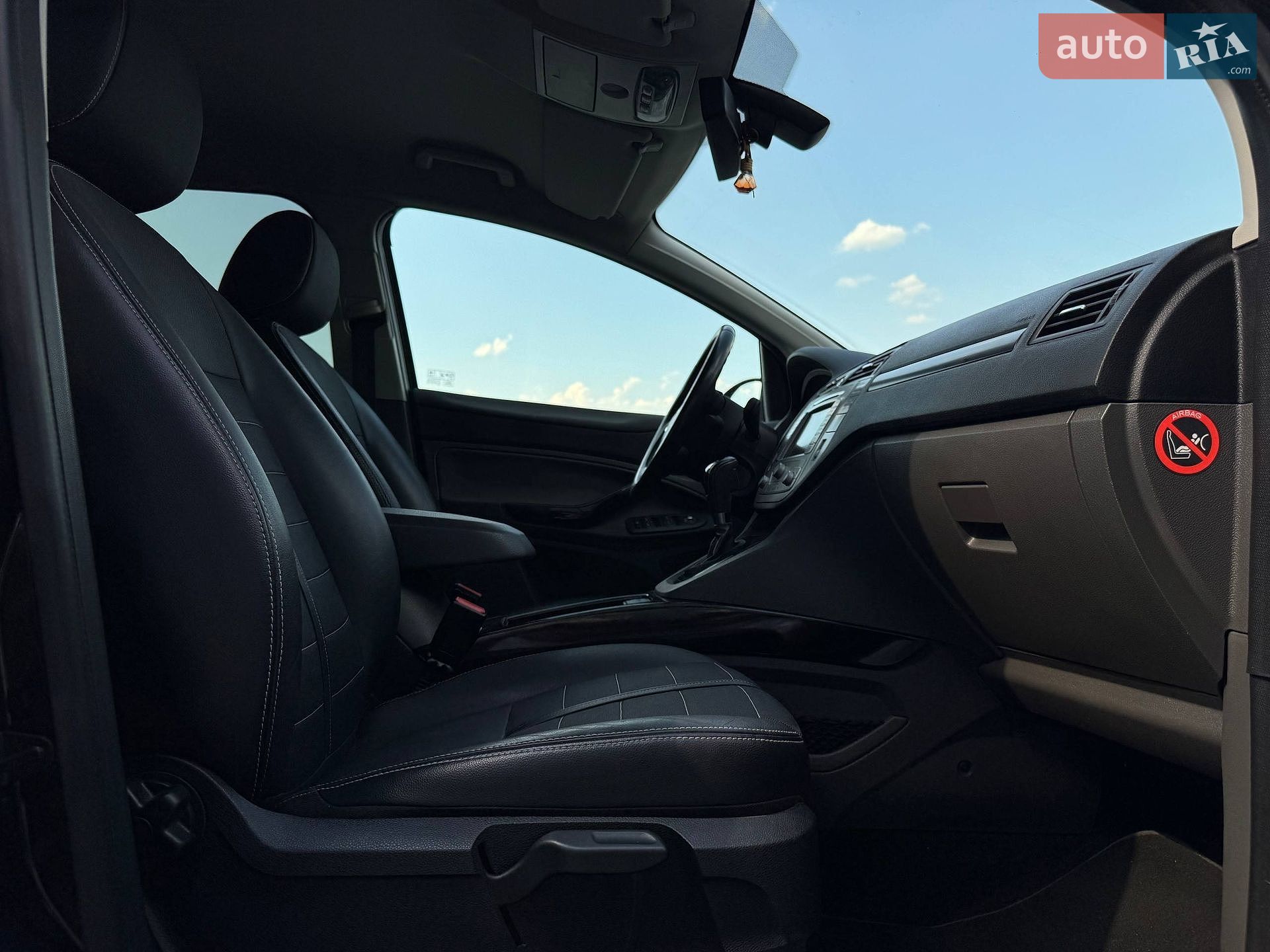 Ford Kuga 2012 VIN WF0RXXGCDRCL22524 фото оголошення 58 з 64