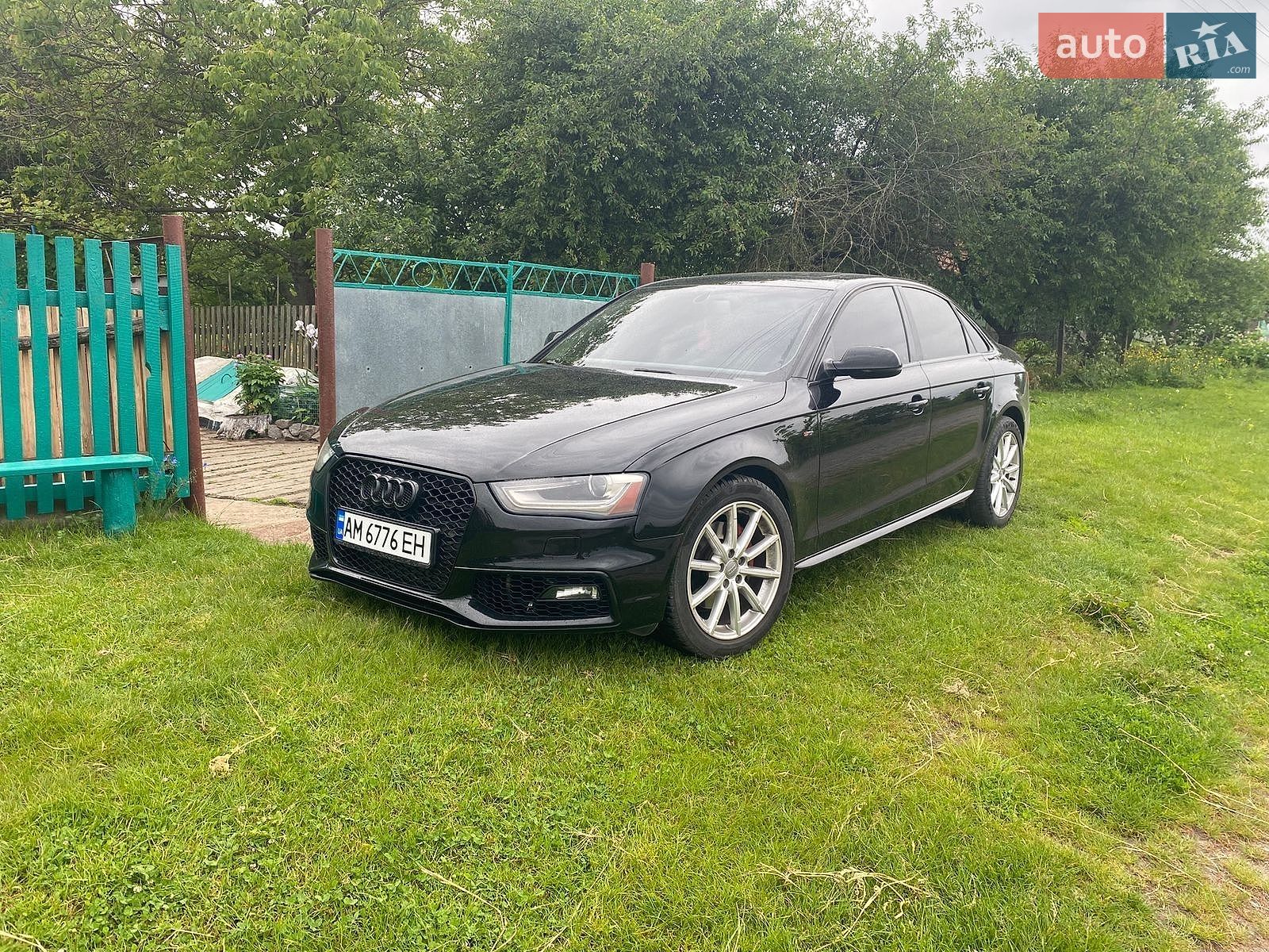 Audi A4 2015 VIN WAUAFAFL6GN012531 фото оголошення 4 з 13