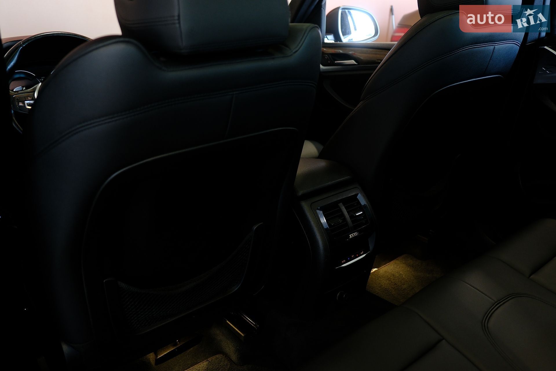 BMW X3 2019 VIN 5UXTR7C58KLR44549 фото оголошення 28 з 39