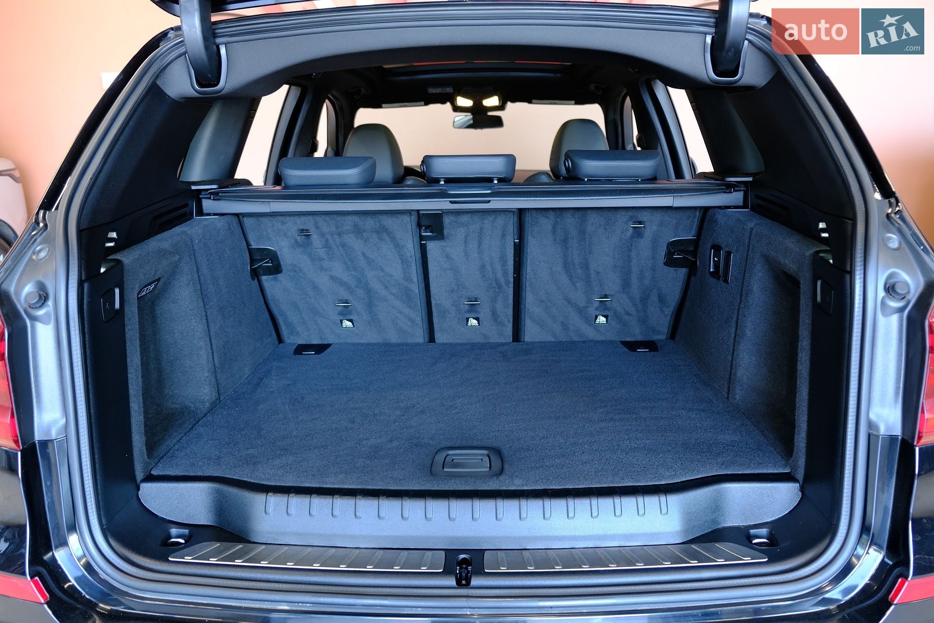 BMW X3 2019 VIN 5UXTR7C58KLR44549 фото оголошення 39 з 39