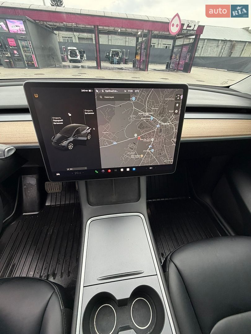 Tesla Model Y 2021 VIN 5YJYGAEE0MF190687 фото оголошення 15 з 24