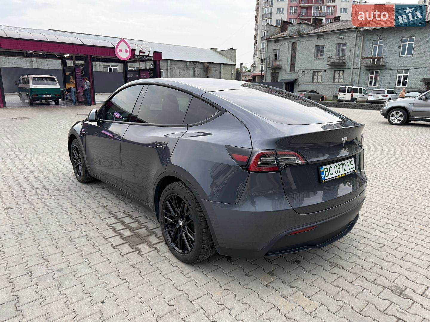Tesla Model Y 2021 VIN 5YJYGAEE0MF190687 фото оголошення 6 з 24