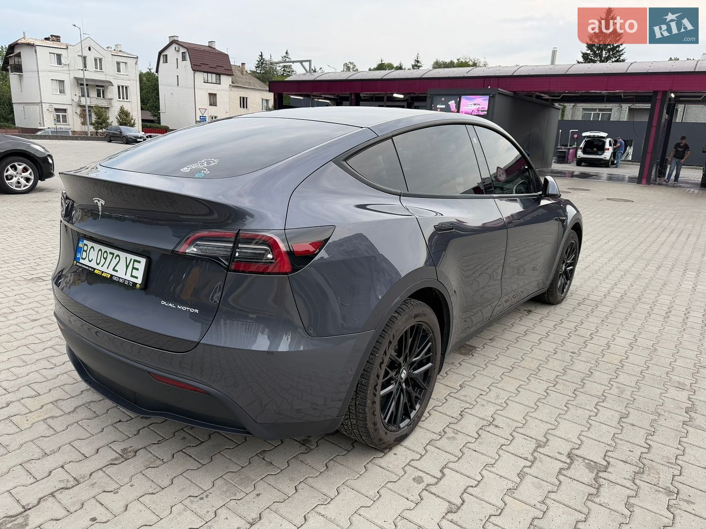 Tesla Model Y 2021 VIN 5YJYGAEE0MF190687 фото оголошення 7 з 24