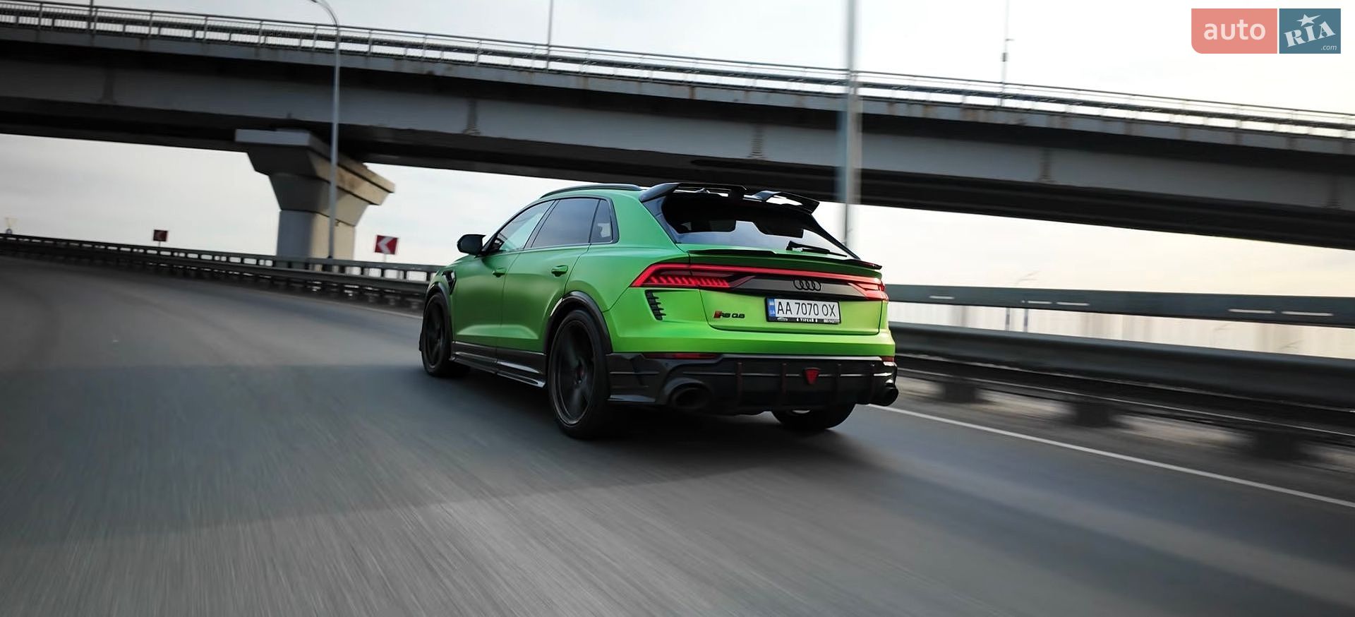 Audi RS Q8 2021 VIN WUAZZZF16MD023009 фото оголошення 6 з 53