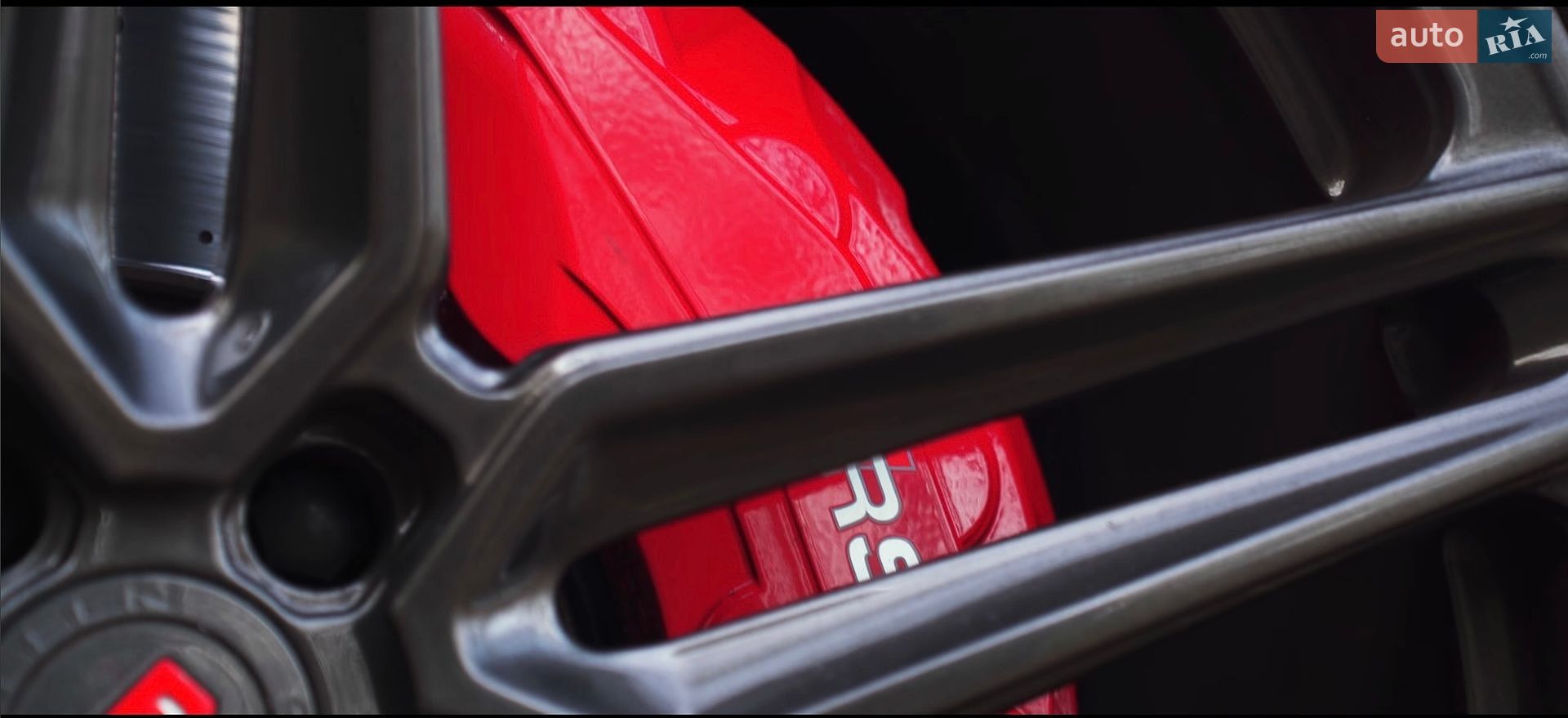 Audi RS Q8 2021 VIN WUAZZZF16MD023009 фото оголошення 15 з 53
