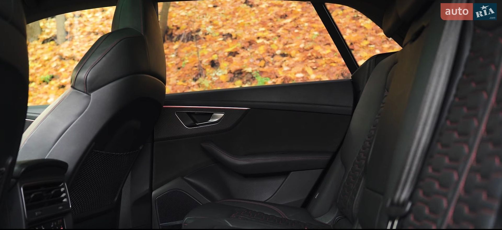 Audi RS Q8 2021 VIN WUAZZZF16MD023009 фото оголошення 35 з 53