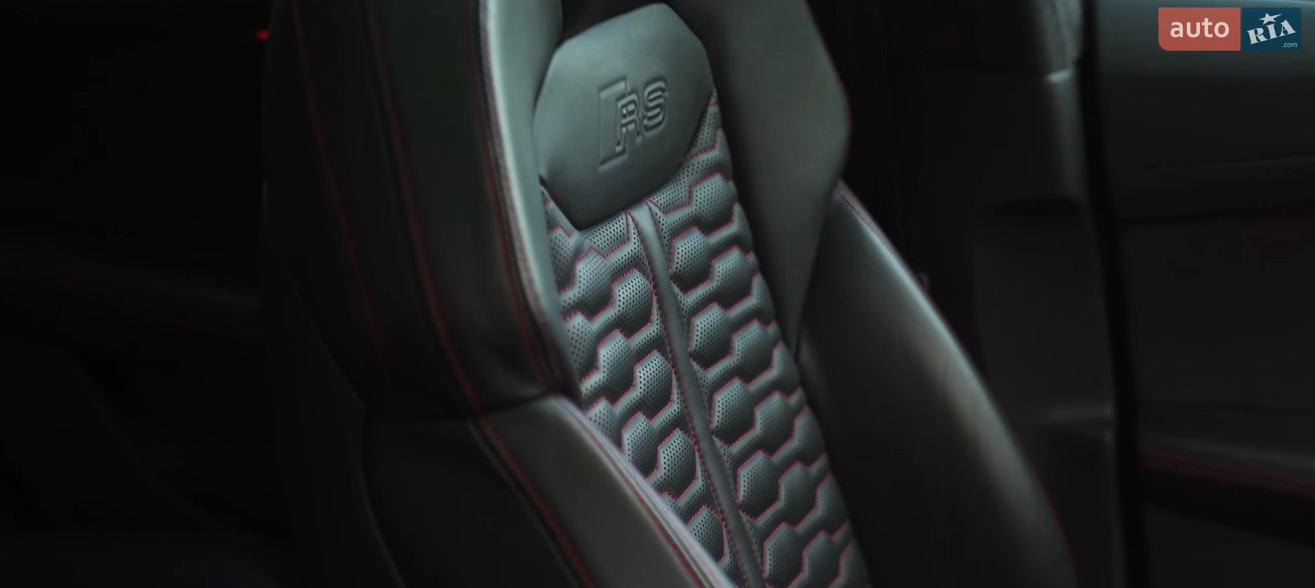 Audi RS Q8 2021 VIN WUAZZZF16MD023009 фото оголошення 43 з 53