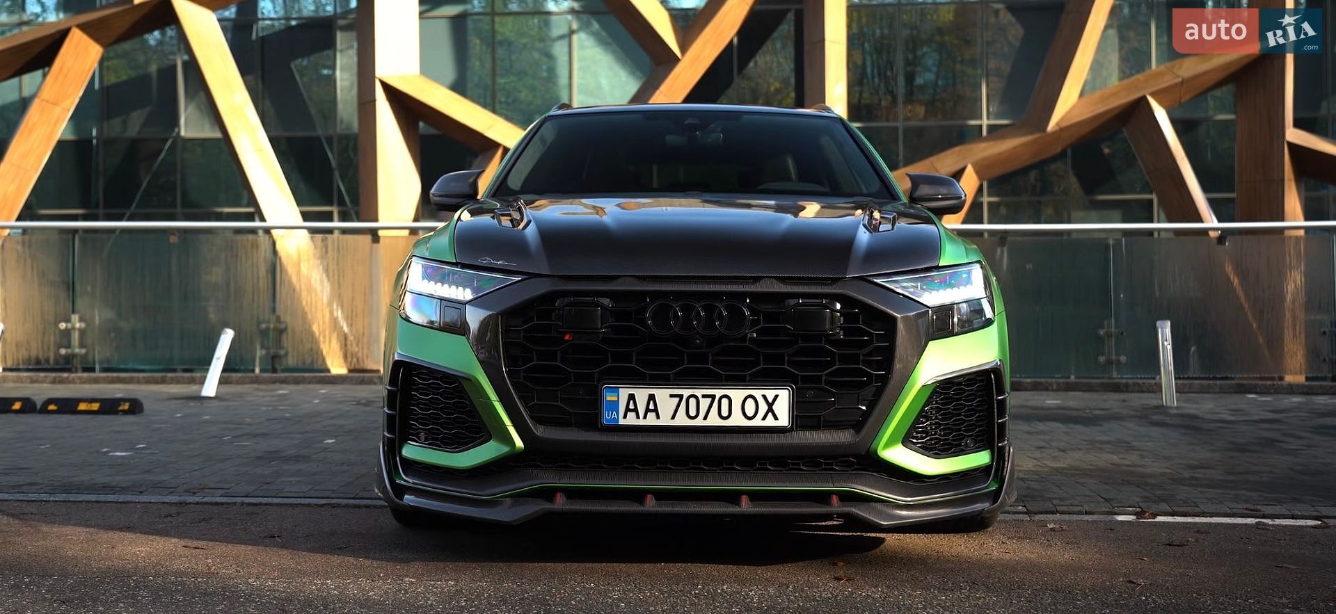 Audi RS Q8 2021 VIN WUAZZZF16MD023009 фото оголошення 10 з 53
