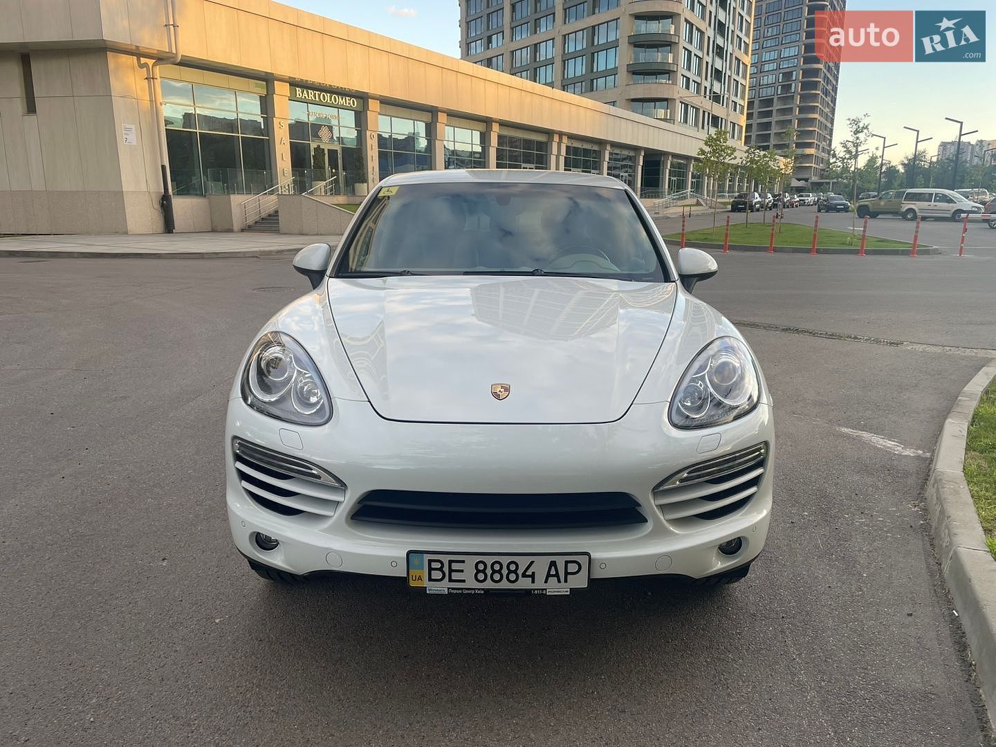 Porsche Cayenne 2012 VIN WP1ZZZ92ZDLA25681 фото оголошення 2 з 19