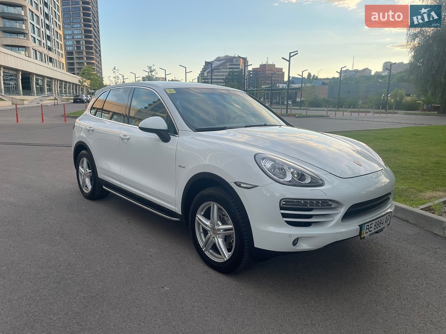 Porsche Cayenne 2012 VIN WP1ZZZ92ZDLA25681 фото оголошення 3 з 19