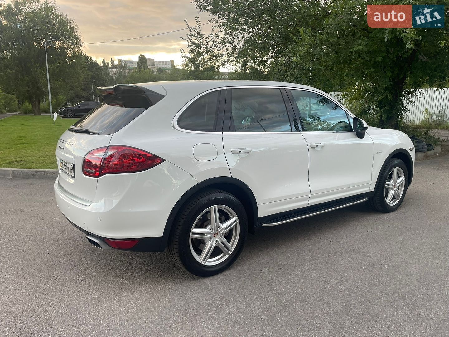 Porsche Cayenne 2012 VIN WP1ZZZ92ZDLA25681 фото оголошення 5 з 19