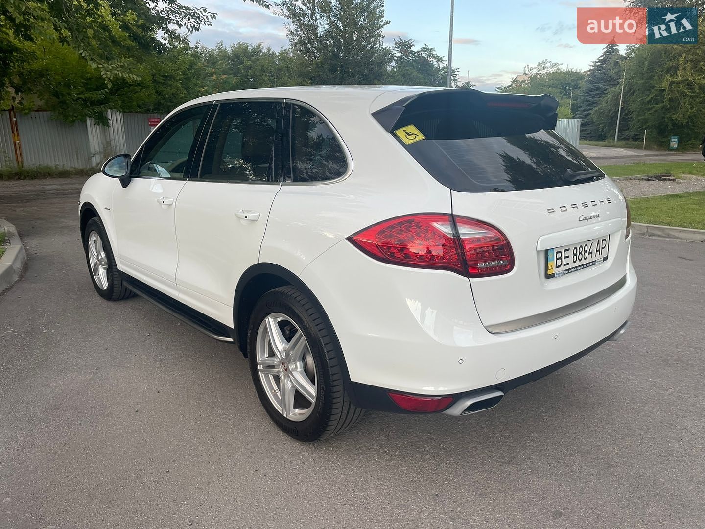 Porsche Cayenne 2012 VIN WP1ZZZ92ZDLA25681 фото оголошення 7 з 19