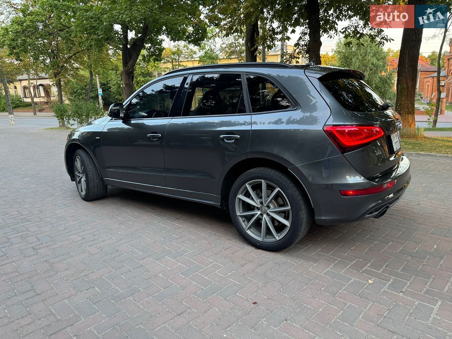 Audi Q5 2015 VIN WA1DGAFP0FA139680 фото оголошення 4 з 18