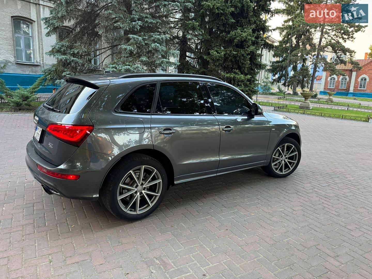 Audi Q5 2015 VIN WA1DGAFP0FA139680 фото оголошення 8 з 18