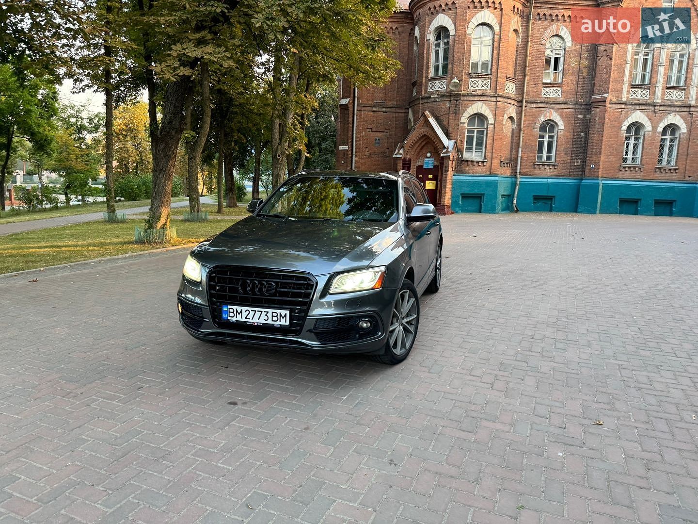 Audi Q5 2015 VIN WA1DGAFP0FA139680 фото оголошення 14 з 18