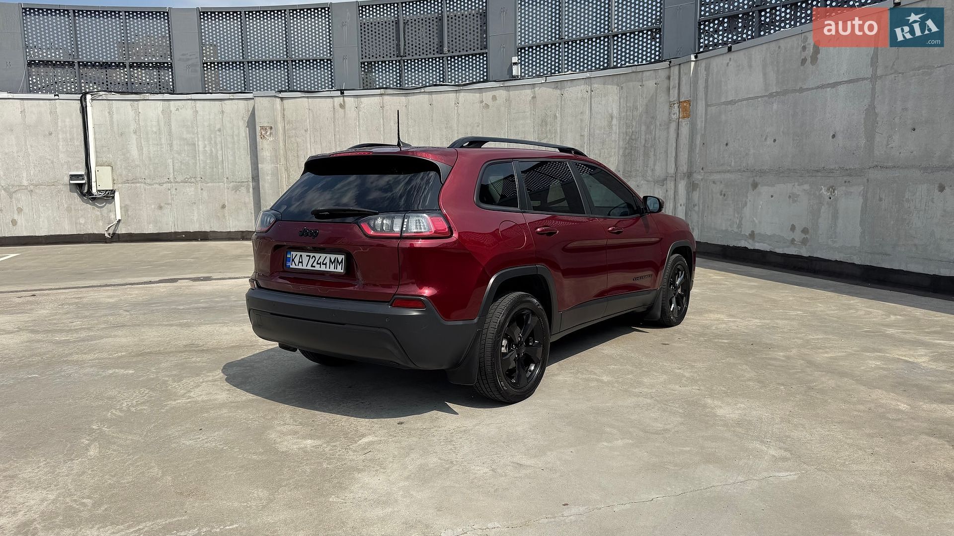 Jeep Cherokee 2020 VIN 1C4PJLLB6MD113296 фото оголошення 12 з 39