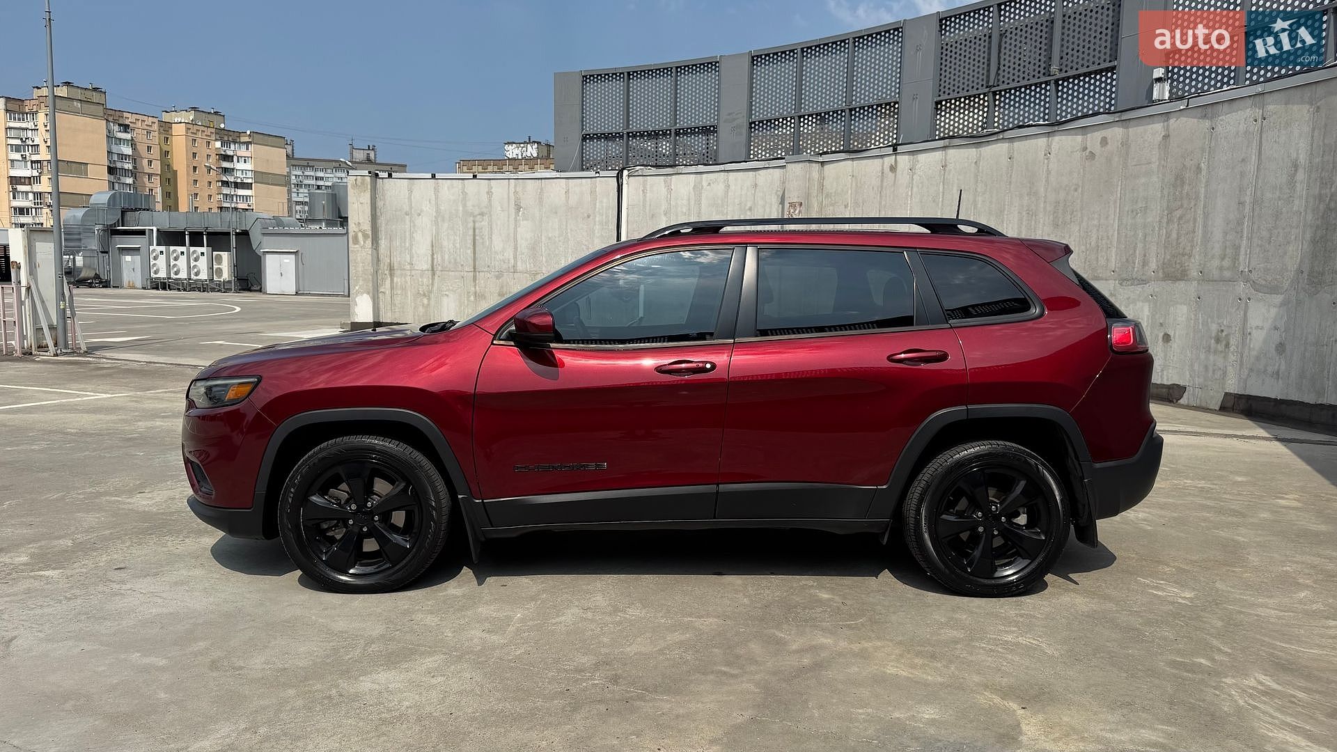 Jeep Cherokee 2020 VIN 1C4PJLLB6MD113296 фото оголошення 18 з 39