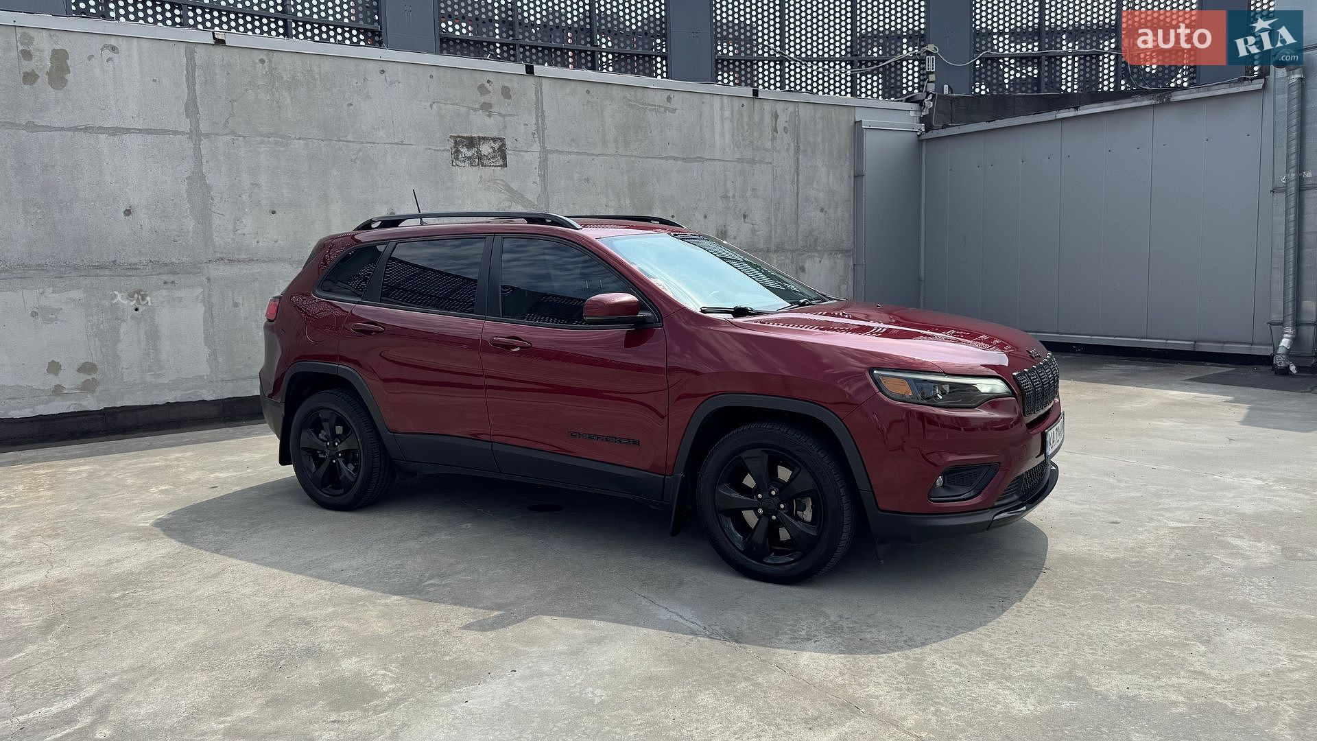 Jeep Cherokee 2020 VIN 1C4PJLLB6MD113296 фото оголошення 23 з 39
