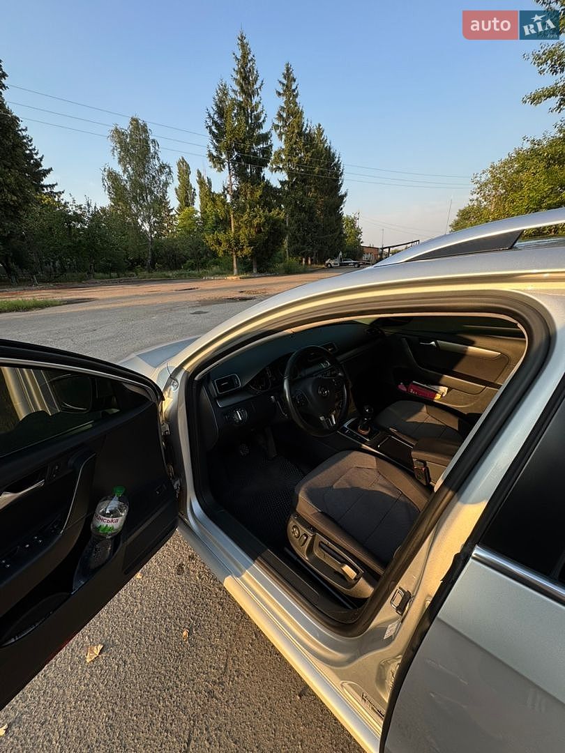 Volkswagen Passat 2012 VIN WVWZZZ3CZDE059480 фото оголошення 11 з 13