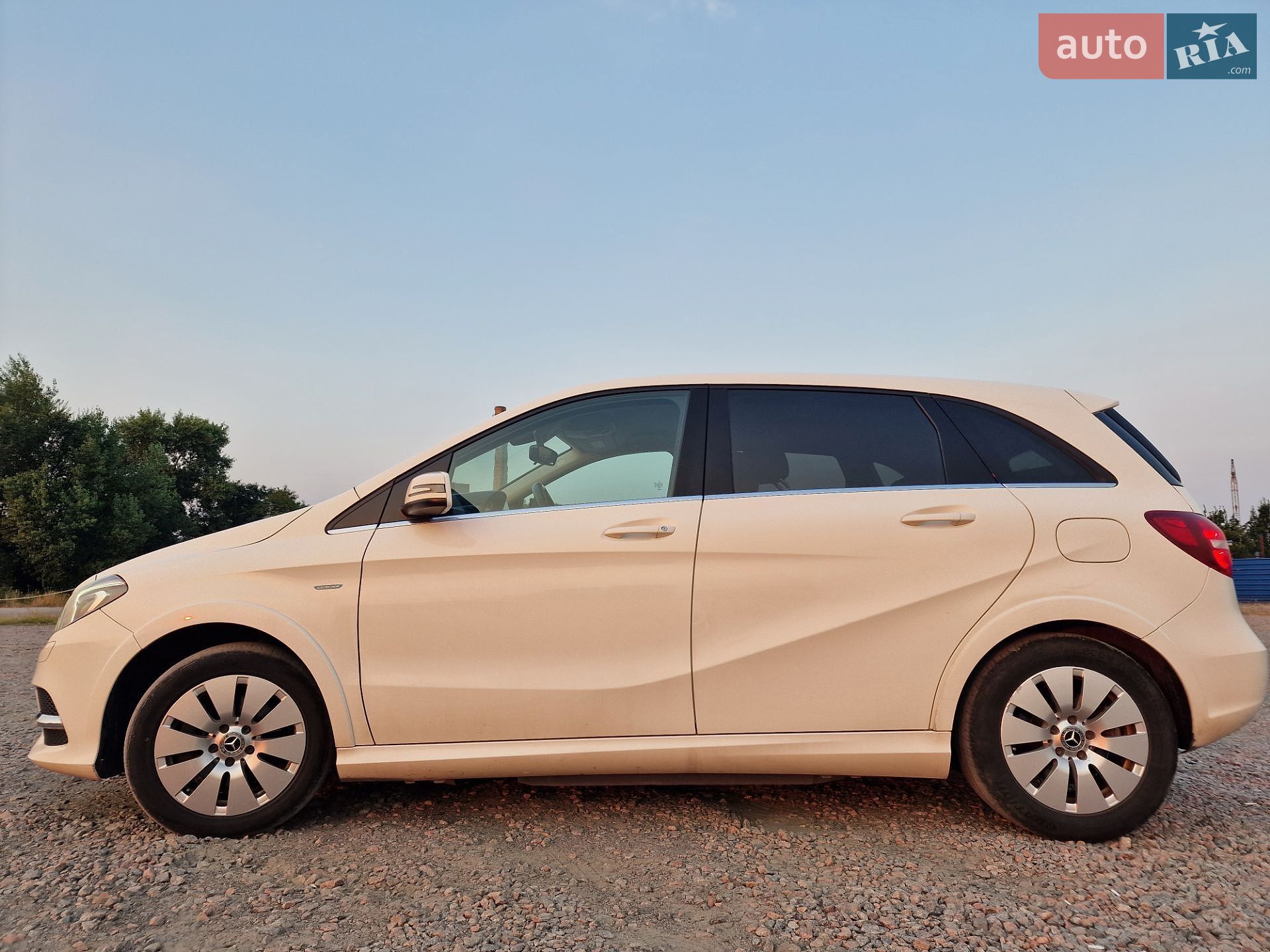 Mercedes-Benz B-Class 2017 VIN WDD2428901J016554 фото оголошення 9 з 21