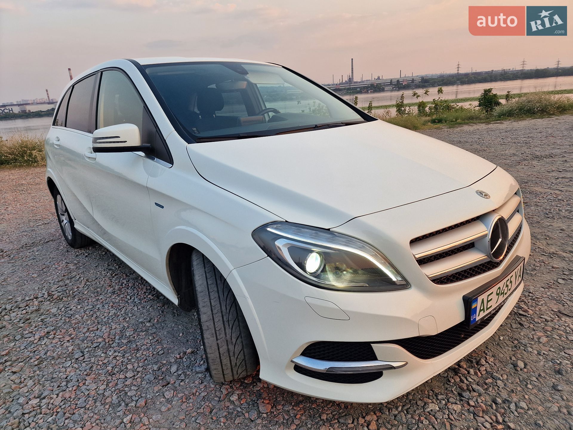 Mercedes-Benz B-Class 2017 VIN WDD2428901J016554 фото оголошення 10 з 21