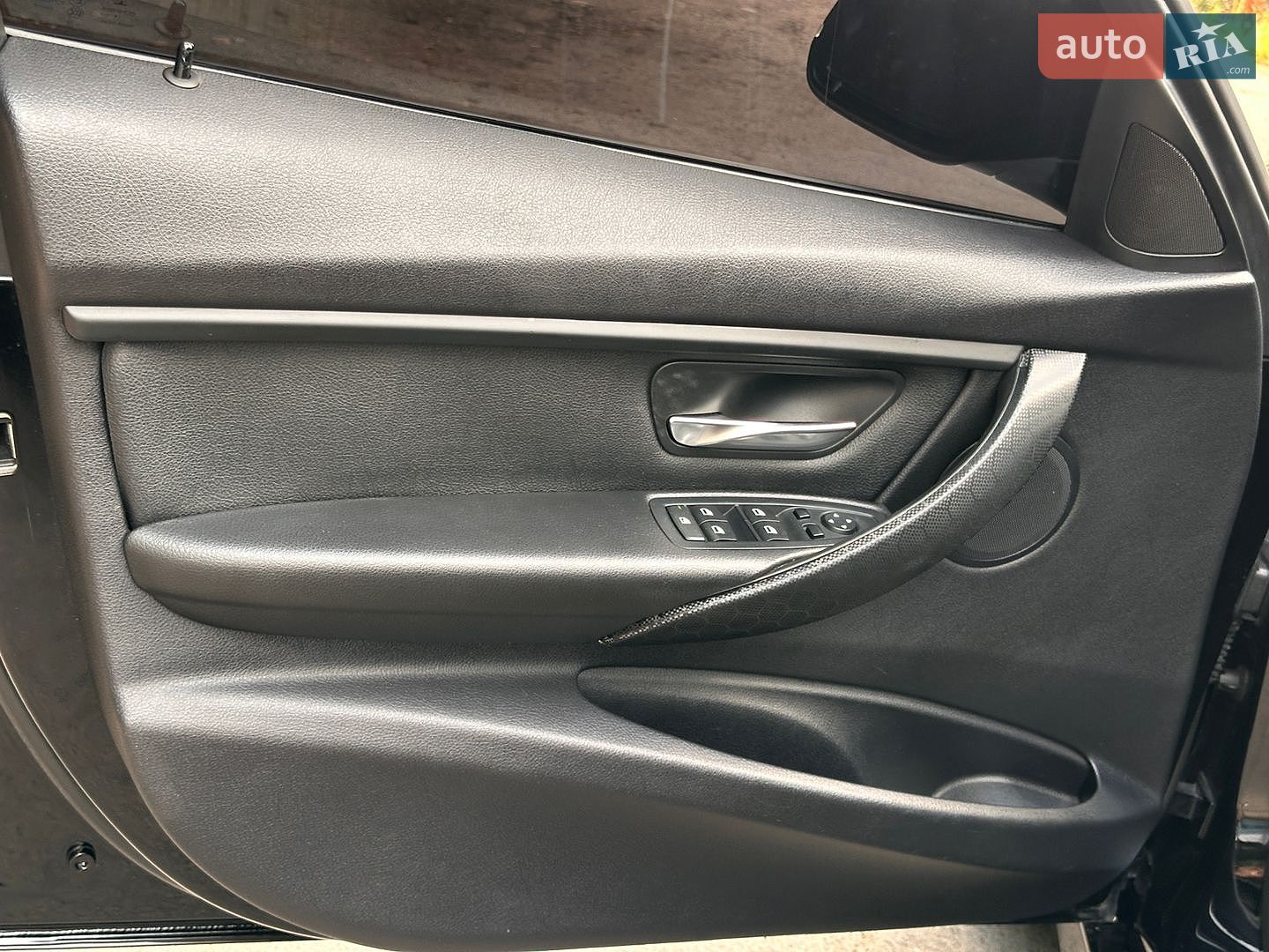 BMW 3 Series 2015 VIN WBA3B1C58F5A05737 фото оголошення 13 з 31