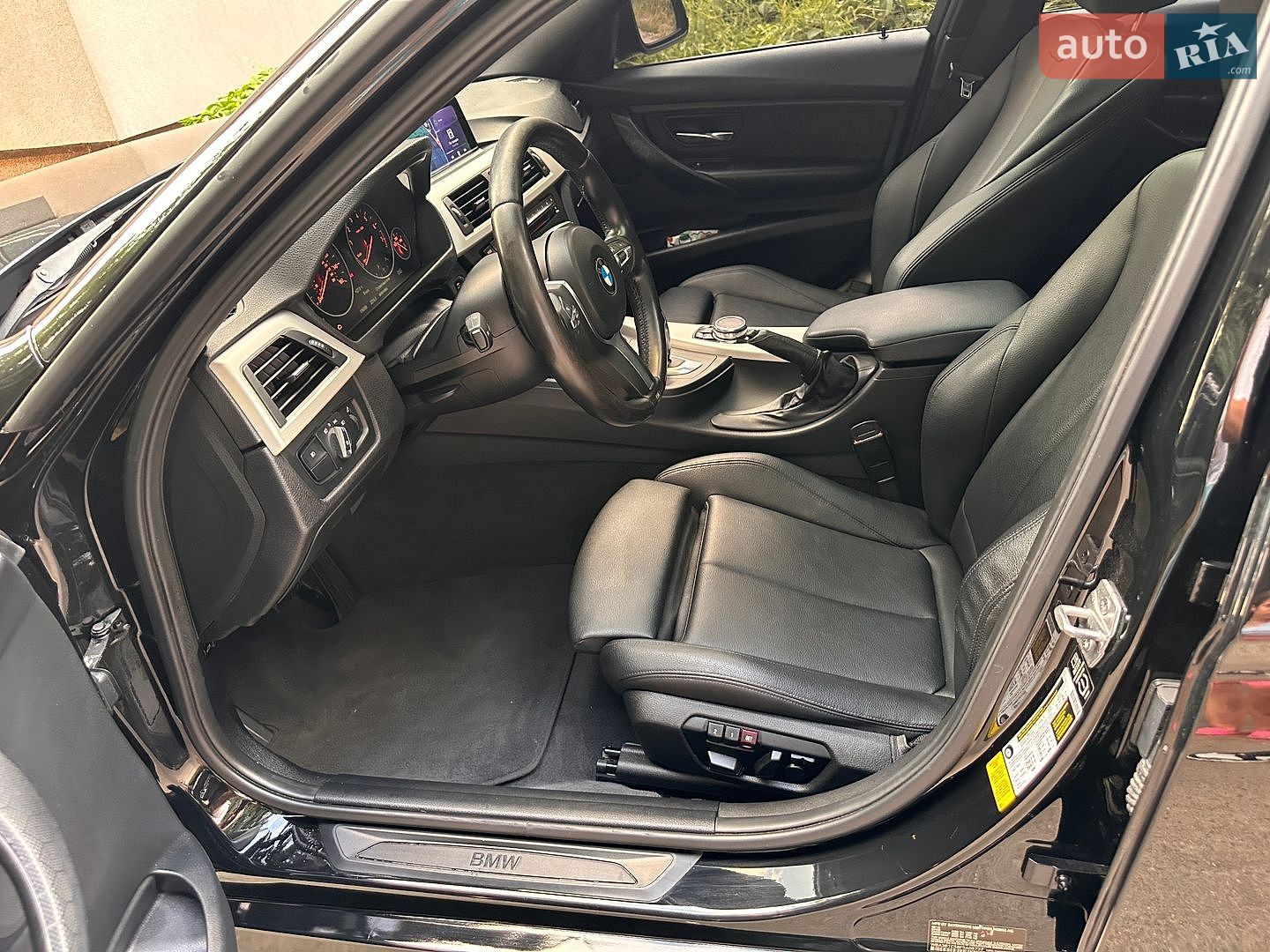 BMW 3 Series 2015 VIN WBA3B1C58F5A05737 фото оголошення 14 з 31